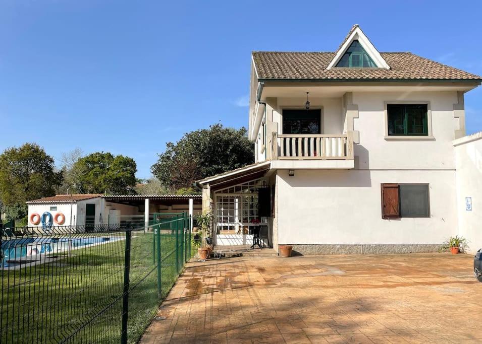 Amplia Casa Familiar Villa Pontevedra Exterior photo